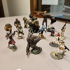 Star Wars figures 2005